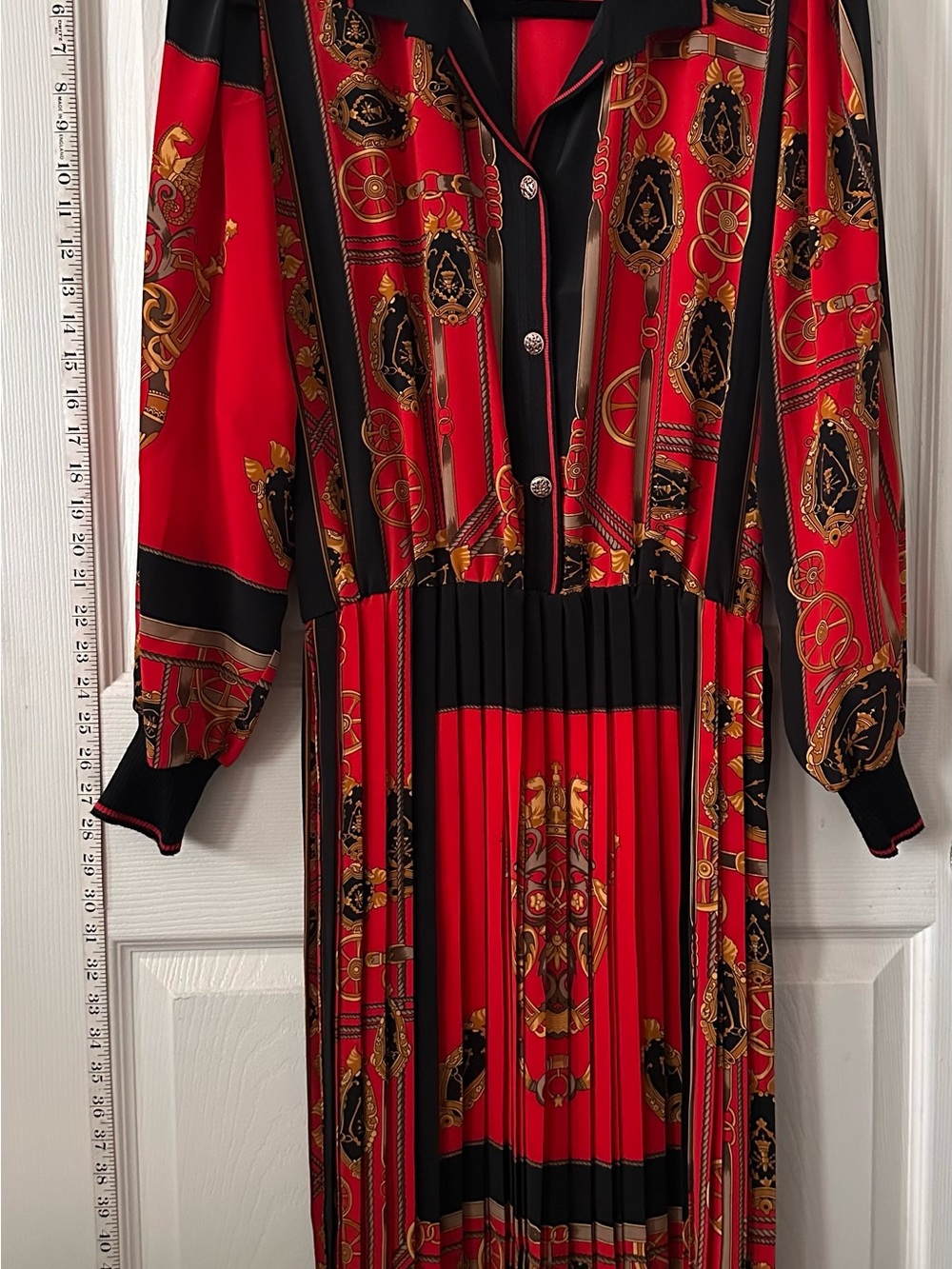 Women's Red and Black Printed Pleated Long Sleeve Dress